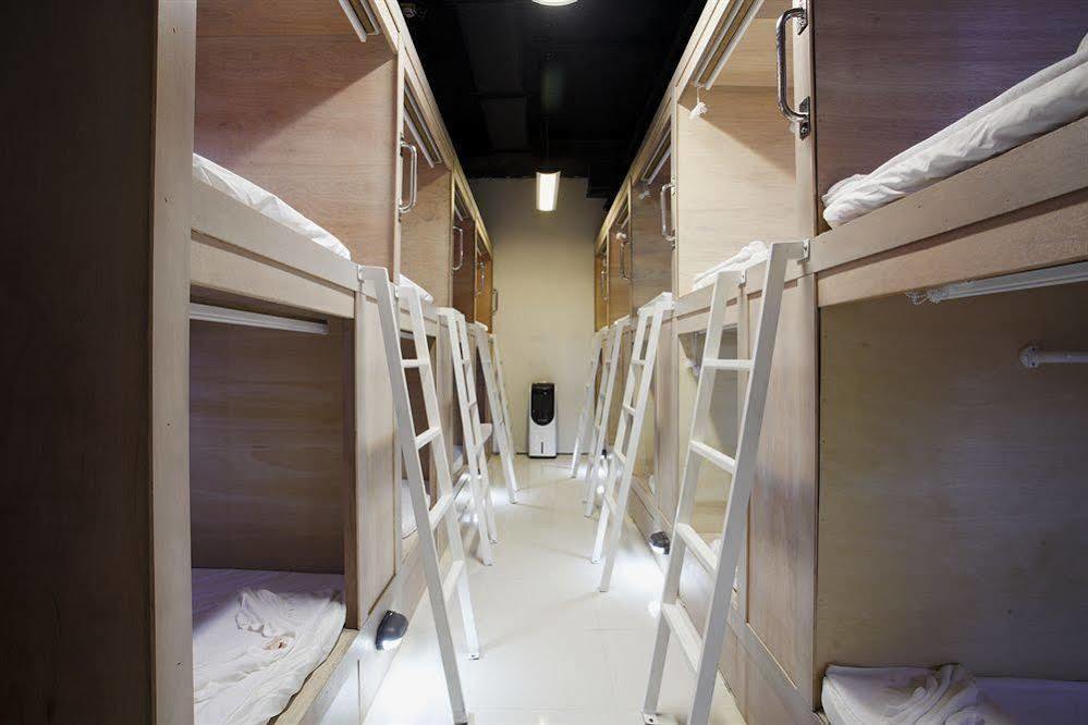 Capsule Hostel Patong Ngoại thất bức ảnh